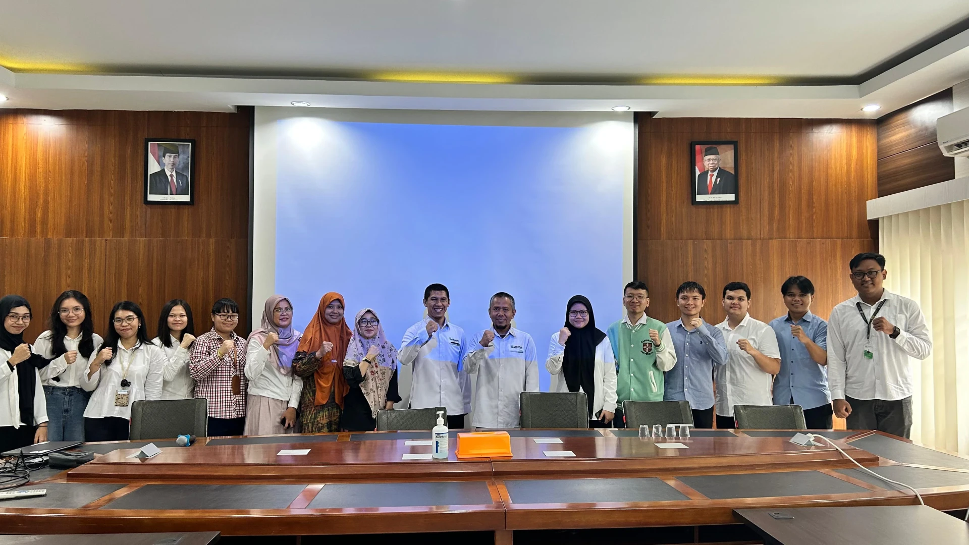 Bimbingan Teknis Sinkronisasi Google Scholar dan Profil Dosen di Fakultas Ilmu Komputer dan Teknologi Informasi (Fasilkom-TI) Universitas Sumatera Utara: Meningkatkan Visibilitas Akademik dalam Pemeringkatan Webometrics